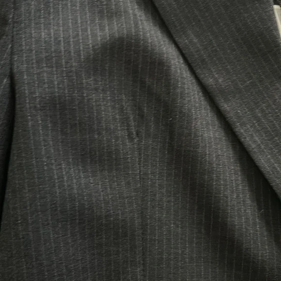 Cropped pin striped blazer - Picture 2 of 6